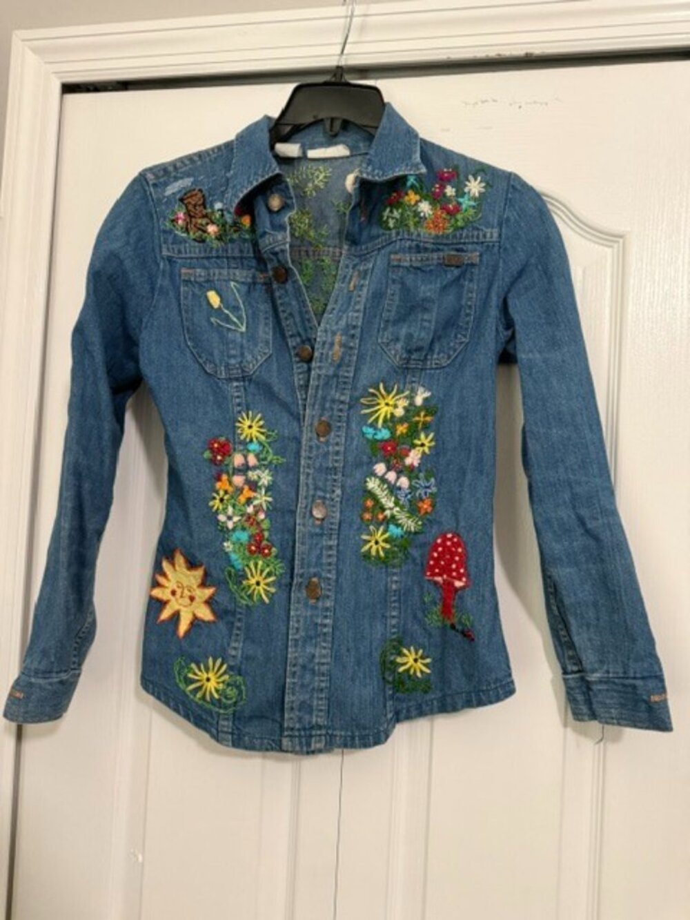 OOAK Hand Embroidered Denim Jacket Womens Medium Nature Woodland owl Peacock - Picture 2 of 16